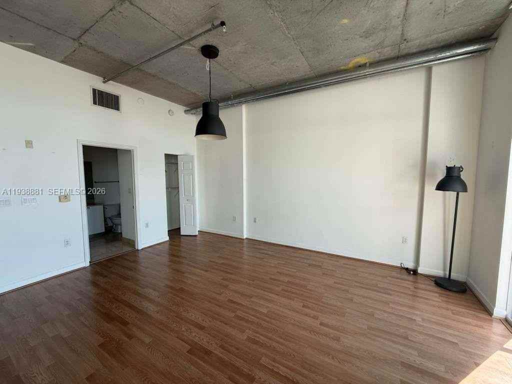 2100 Van Buren St #501 - Photo 6 of 12