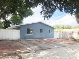 featured image of 1235 Ne 3rd Ave #1