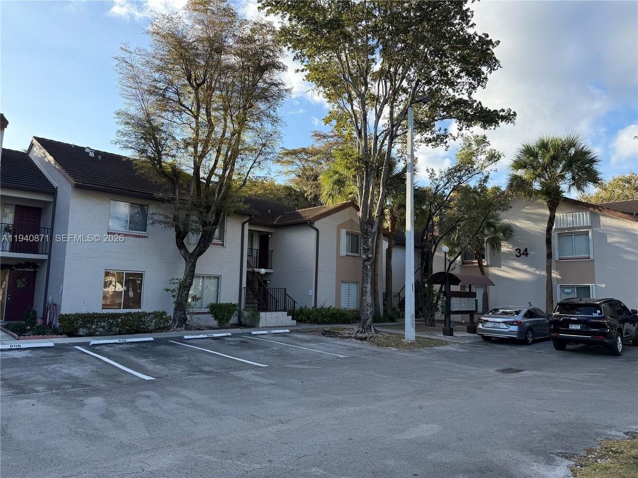 9123 Sw 138th Pl #9123 - Photo 2 of 38