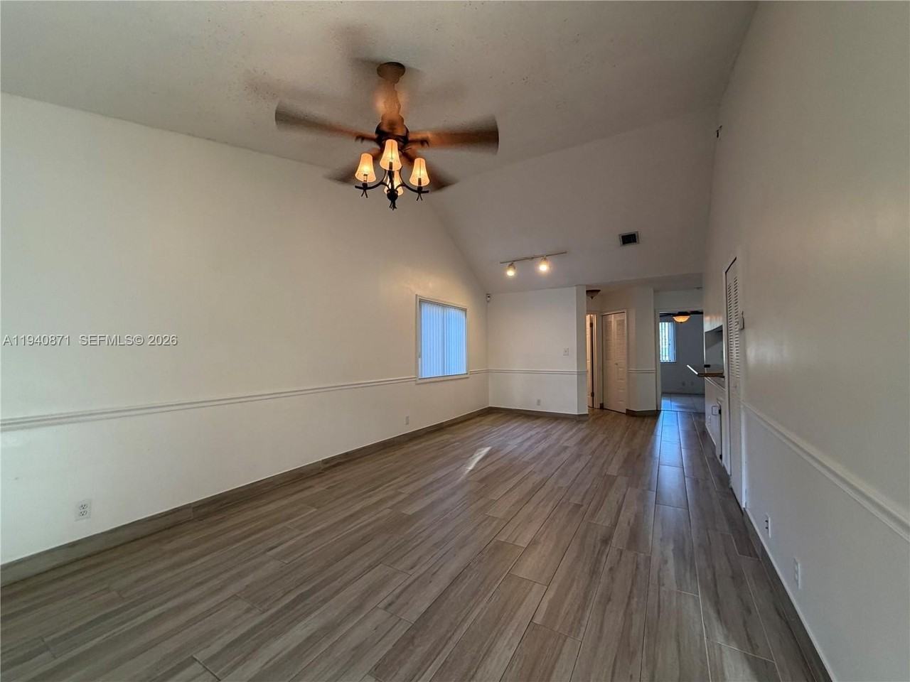 9123 Sw 138th Pl #9123 - Photo 4 of 38