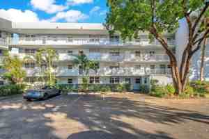 featured image of 105 Royal Park Dr #3B