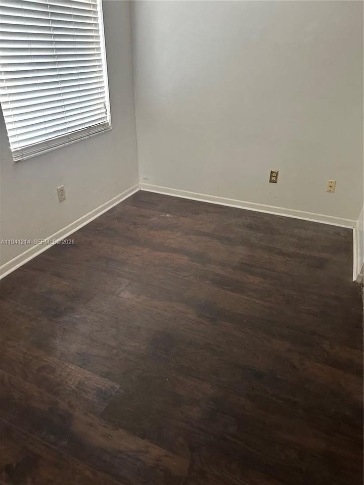 628 Pavare Ct #1 - Photo 6 of 9