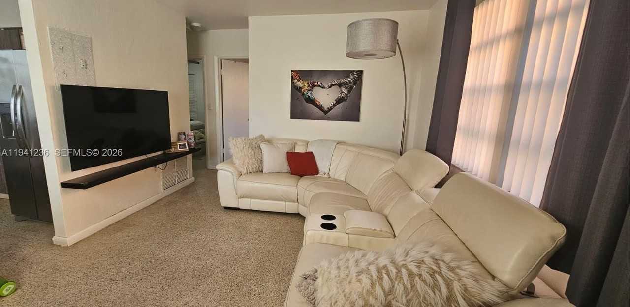 3423 Nw Flagler Ter #3423 - Photo 3 of 14