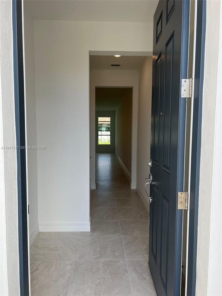 6121 Rancho Ln - Photo 5 of 17