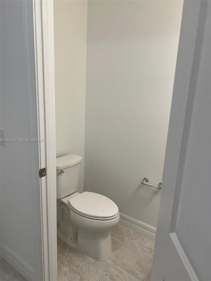 6121 Rancho Ln - Photo 7 of 17