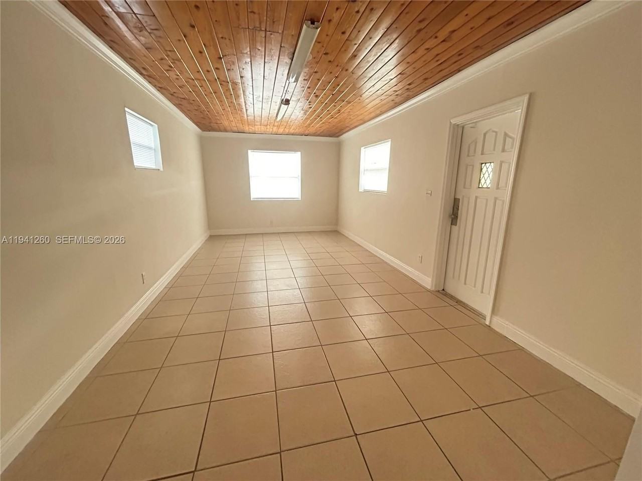 5225 Mayo St - Photo 5 of 17