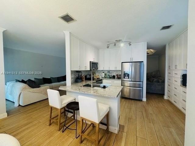 10919 Nw 67th Ter - Photo 7 of 28