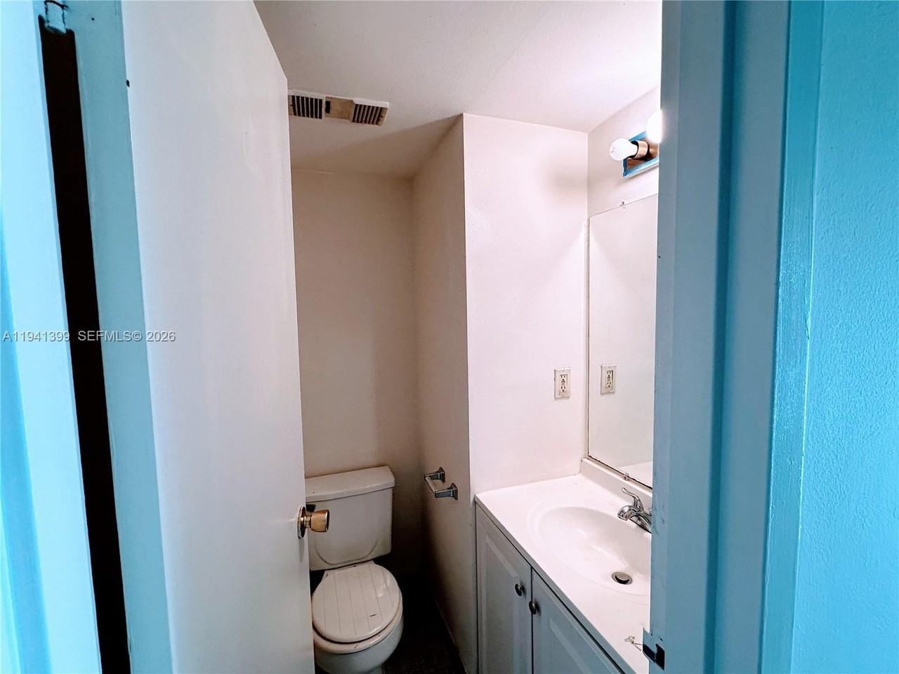 4364 Nw 9th Ave #16-3F - Photo 5 of 9