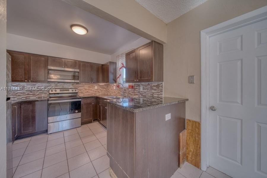 12220 Ne Miami Pl - Photo 7 of 33