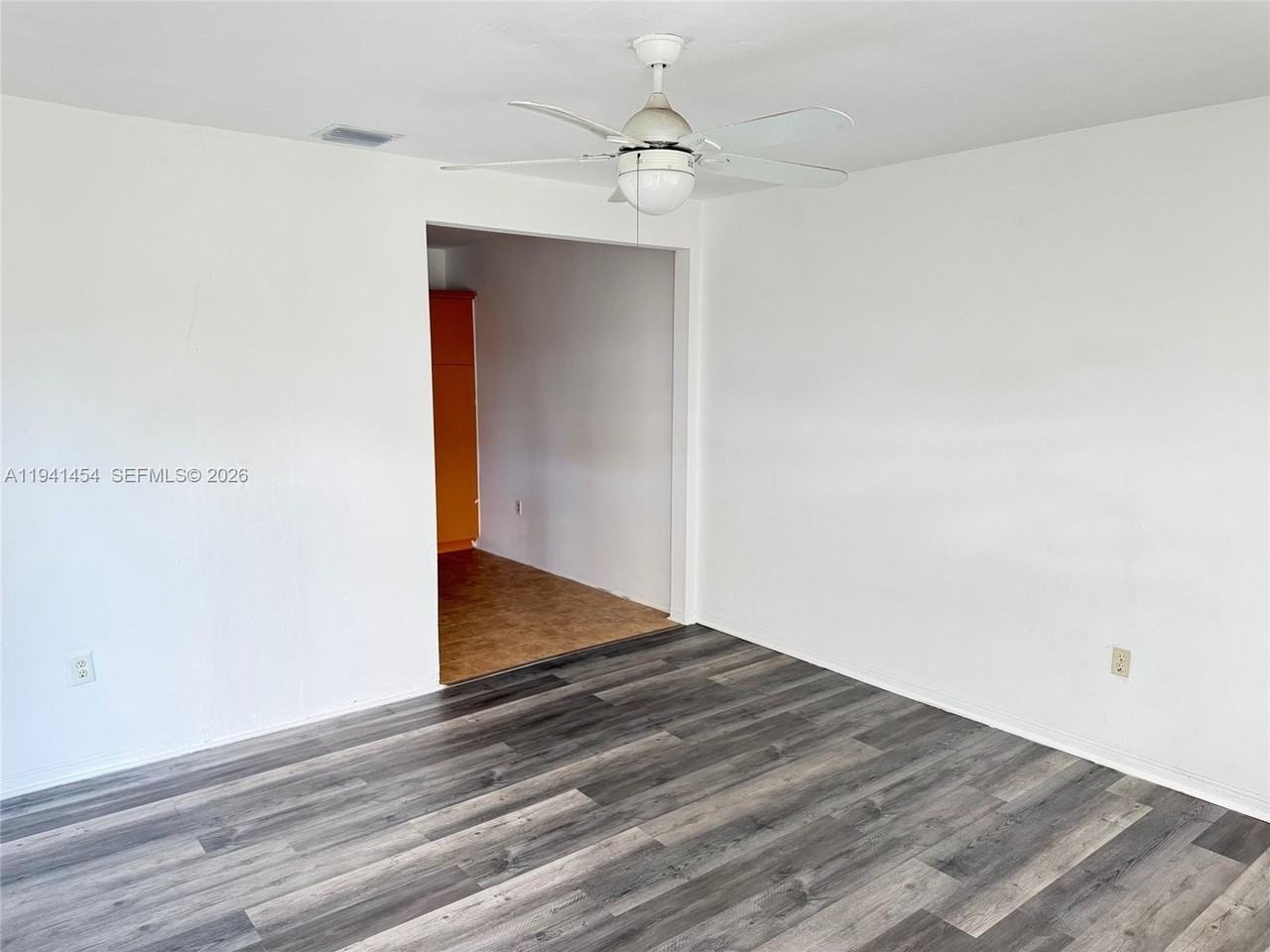 5817 Nw 37th St #5817 - Photo 3 of 13