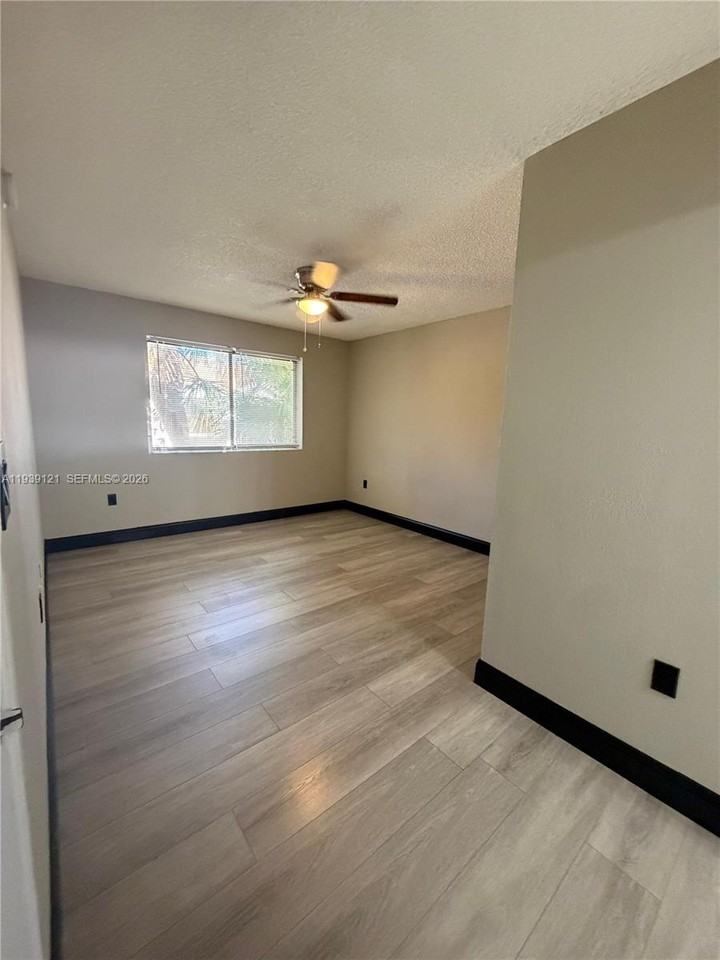 8452 Coral Lake Way #8452 - Photo 7 of 8