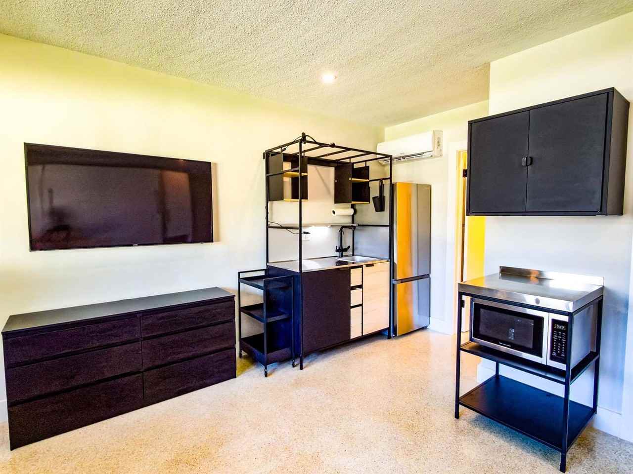 47 Ne 16th Pl #3 - Photo 5 of 8