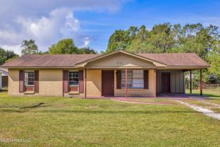 9701 Highway 613 - Photo 1 of 1