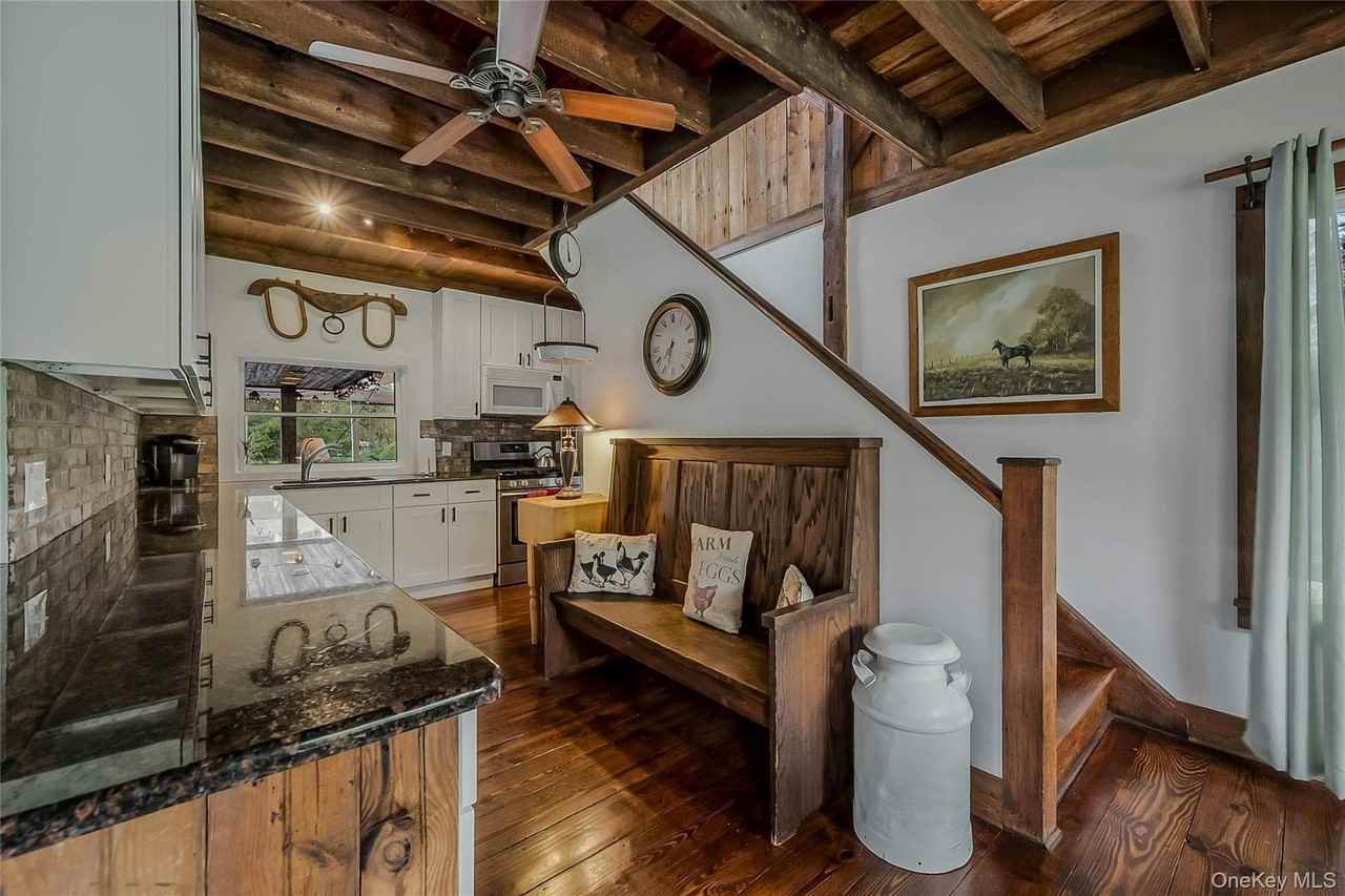 5 Jessup Ln - Photo 5 of 21