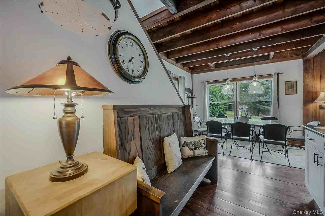 5 Jessup Ln - Photo 6 of 21