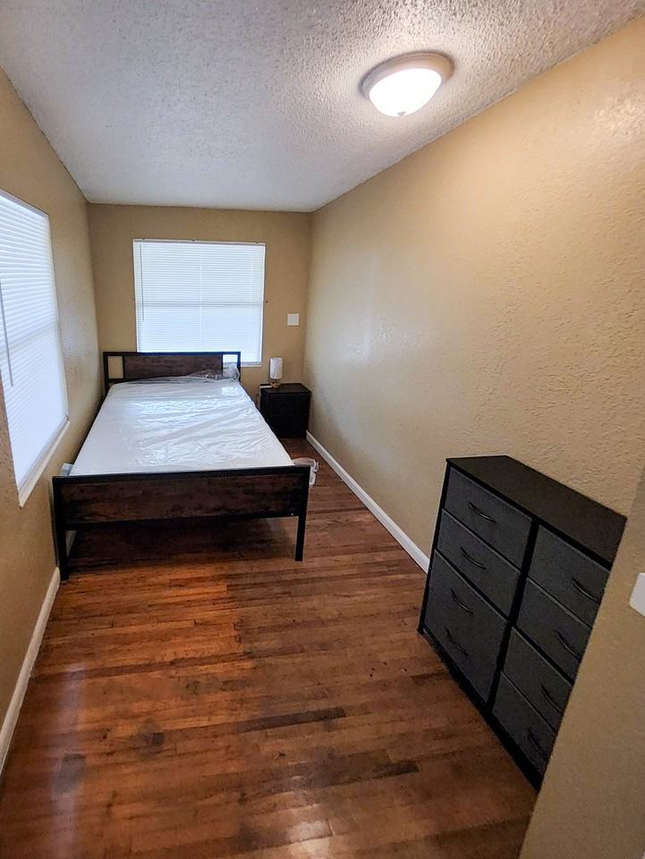 Robert C Weaver Dr - Photo 4 of 6