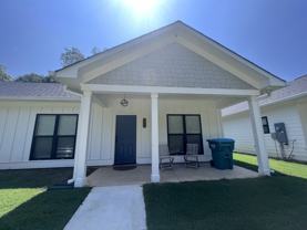 125 Cayuga St #B - Photo 1 of 1