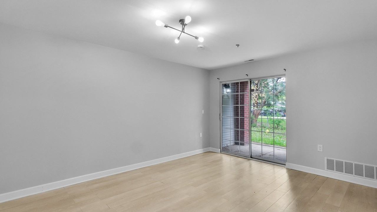 4434 Trumbull-2 #4434-2 - Photo 5 of 28