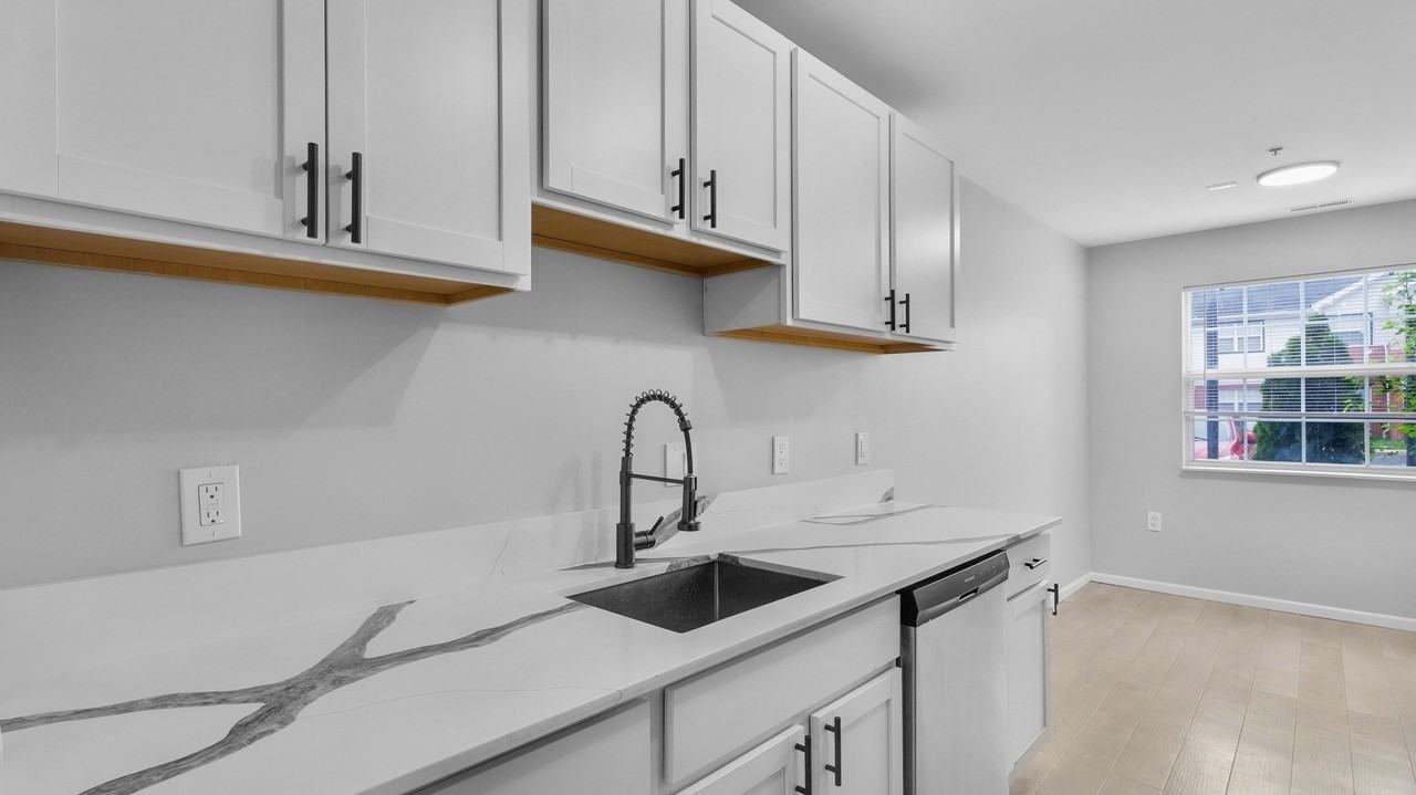 4434 Trumbull-2 #4434-2 - Photo 7 of 28