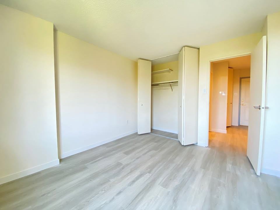 2008 Fullerton Avenue #1207 - Photo 6 of 21