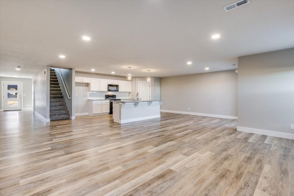 8845 W Haylee St #1 - Photo 5 of 32