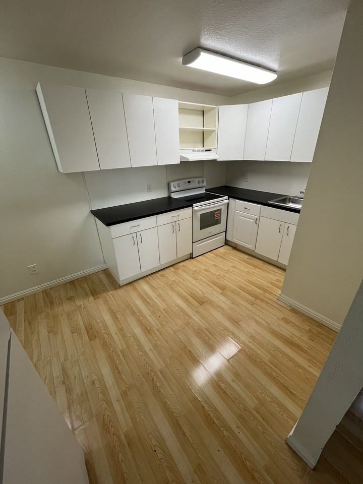 741 S St #C301 - Photo 2 of 9