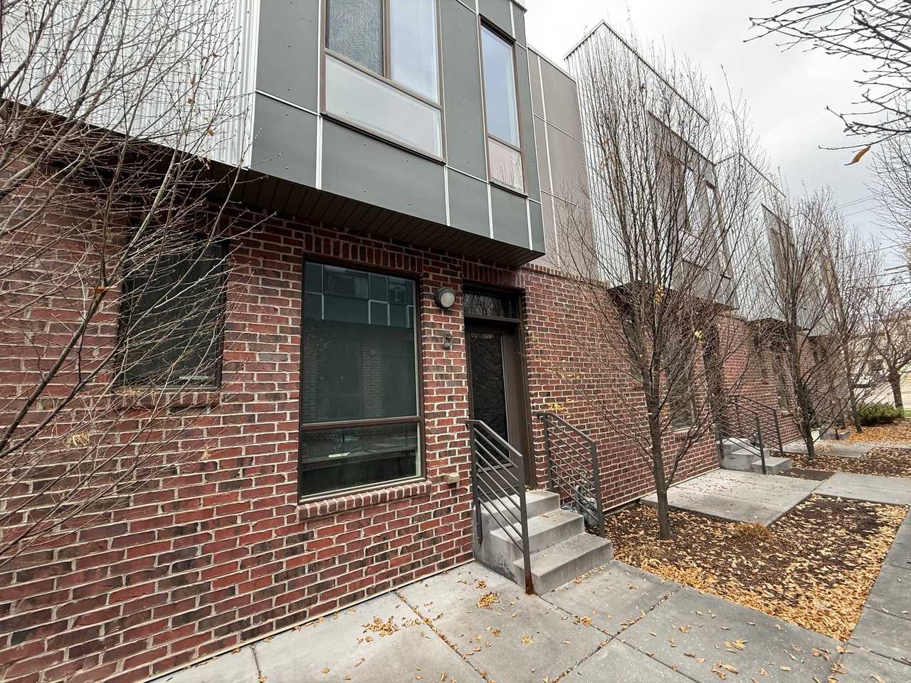 1716 S St - Photo 3 of 20