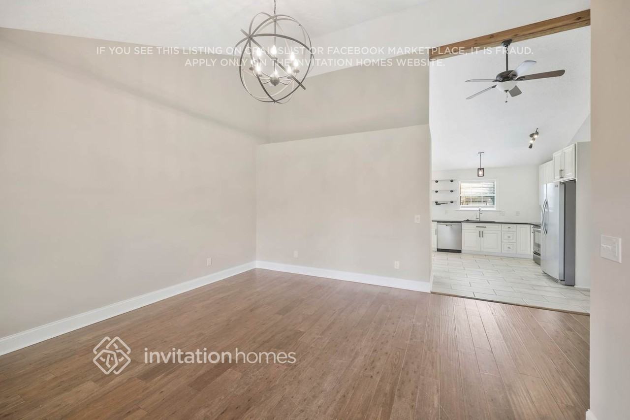 1781 Merritt St - Photo 5 of 28