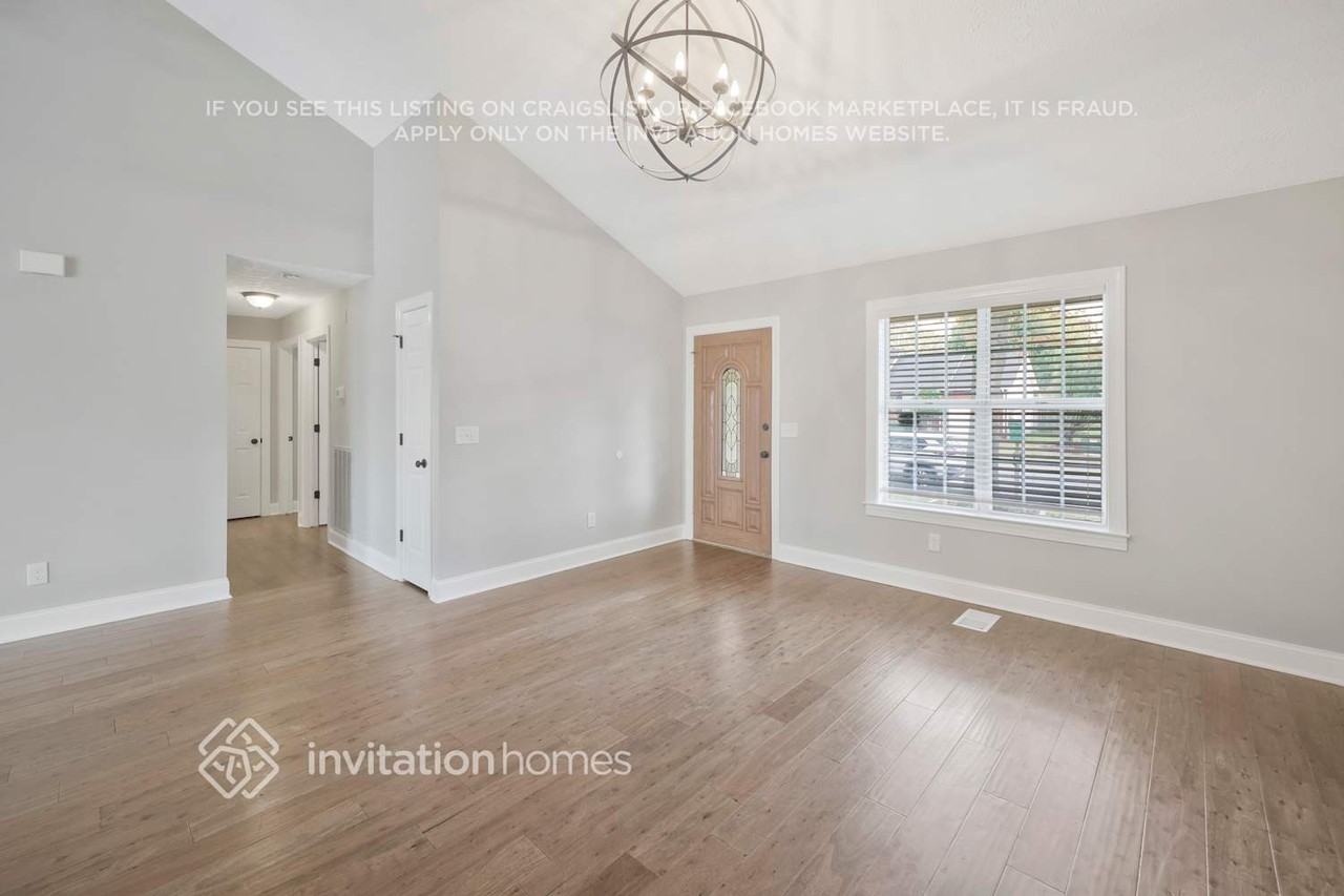 1781 Merritt St - Photo 7 of 28