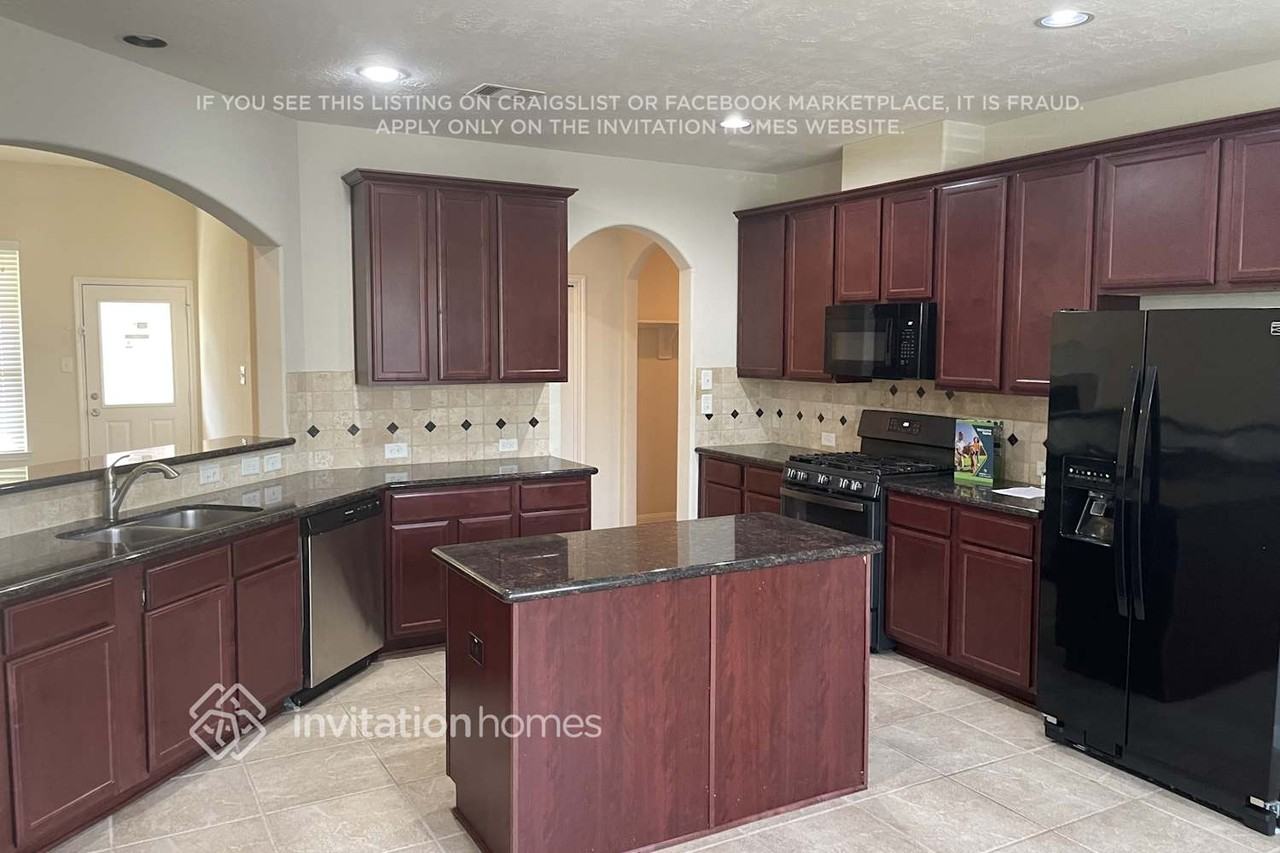 3322 Rose Trace Dr - Photo 7 of 19