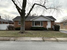 featured image of 787 E 163rd Pl