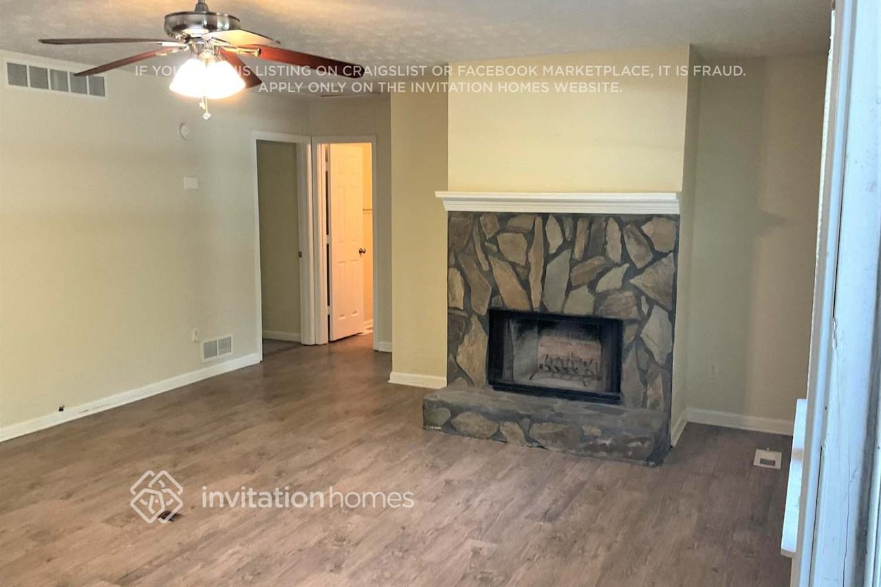 15 Tracey Ln - Photo 4 of 11