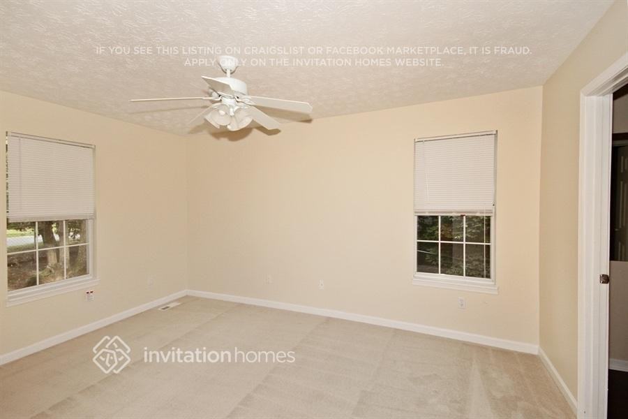 15 Tracey Ln - Photo 5 of 11