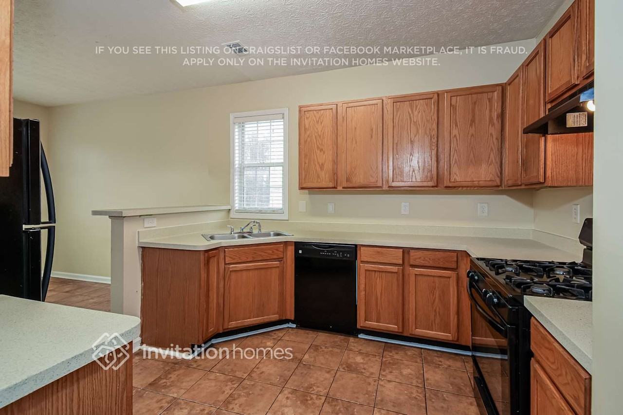 7331 Copperbend Ct - Photo 7 of 18