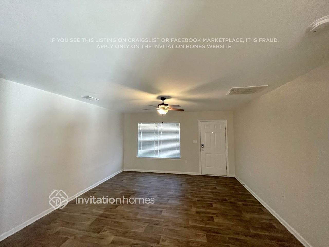 3982 Bethesda Pl - Photo 2 of 13