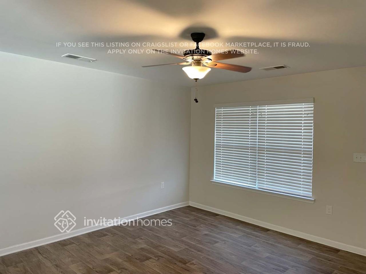 3982 Bethesda Pl - Photo 3 of 13