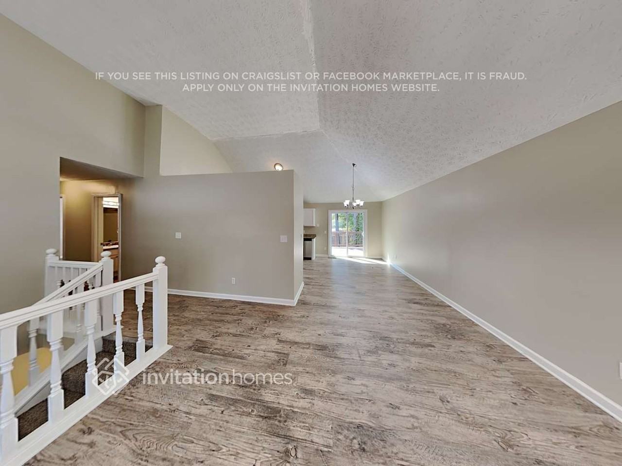 4300 Morningside Dr - Photo 5 of 21