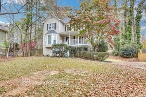 featured image of 1405 Silver Fox Run