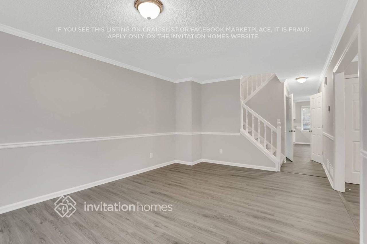 1405 Silver Fox Run - Photo 6 of 24