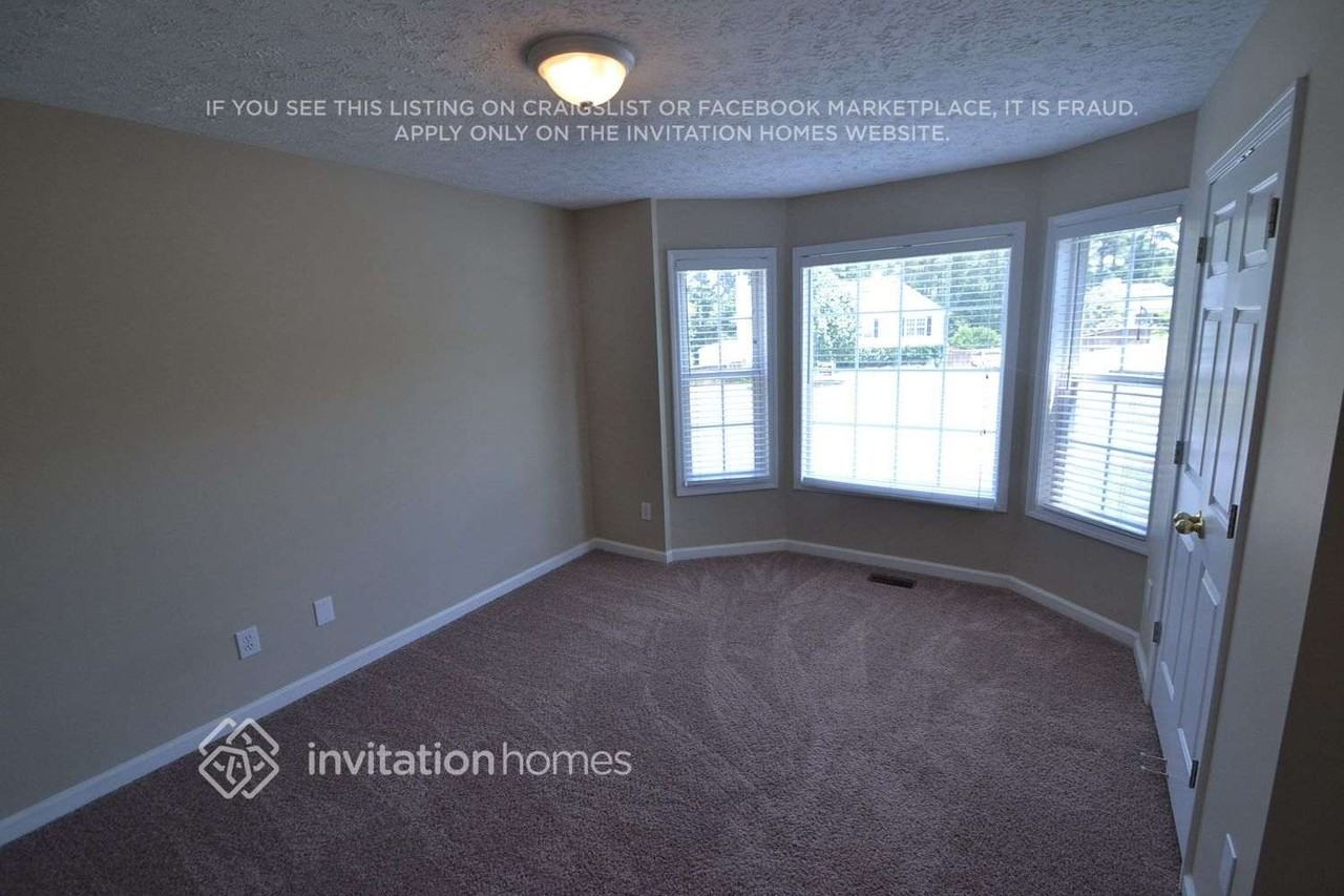 15 Waters Edge Dr Se - Photo 7 of 13