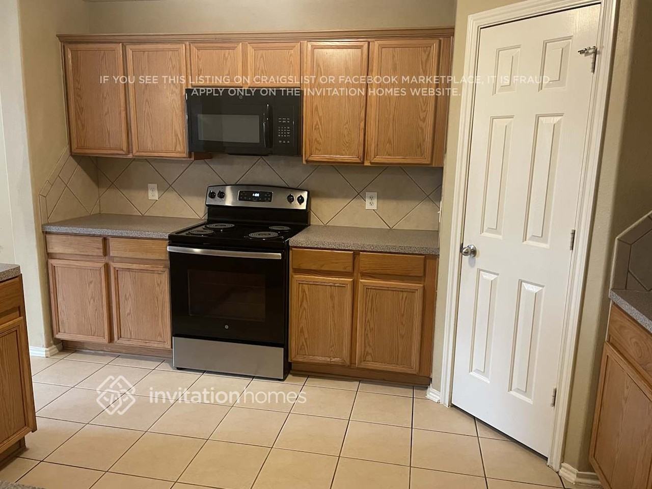 15011 Roche Rock Dr - Photo 7 of 18