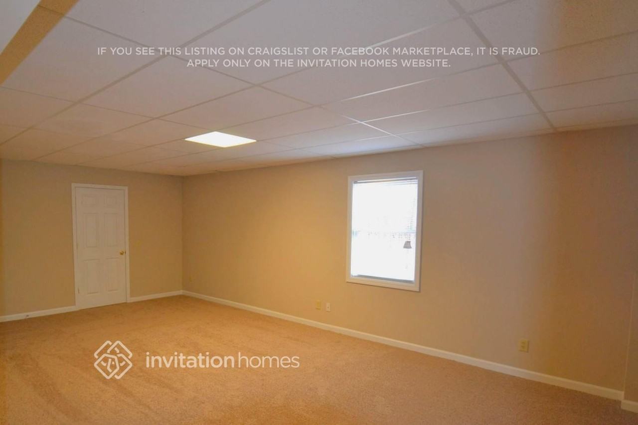 407 Delane Dr - Photo 5 of 13