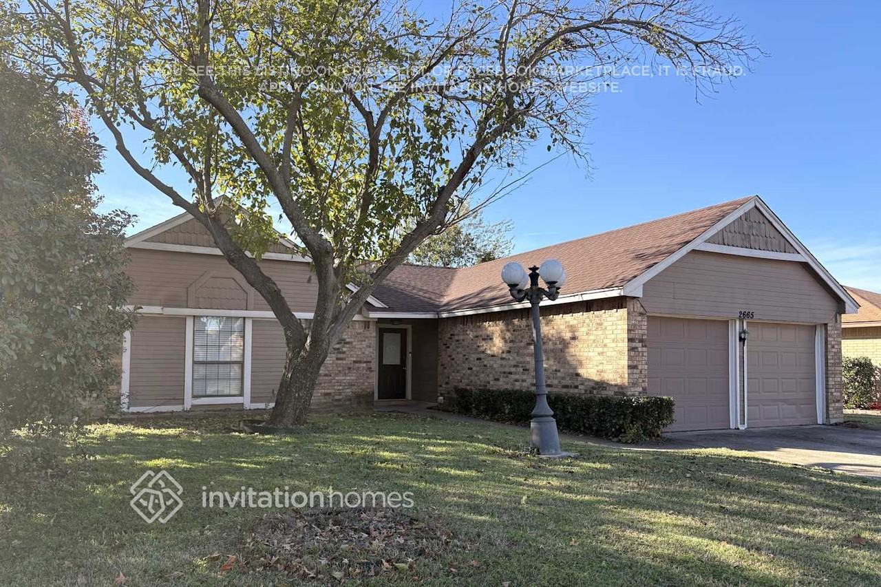 2665 Claremont Dr - Photo 2 of 19