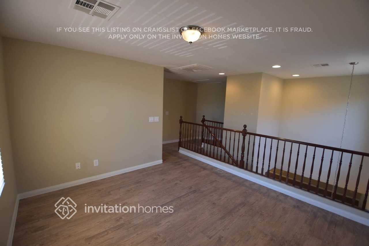 7962 Valladolid Ave - Photo 4 of 15