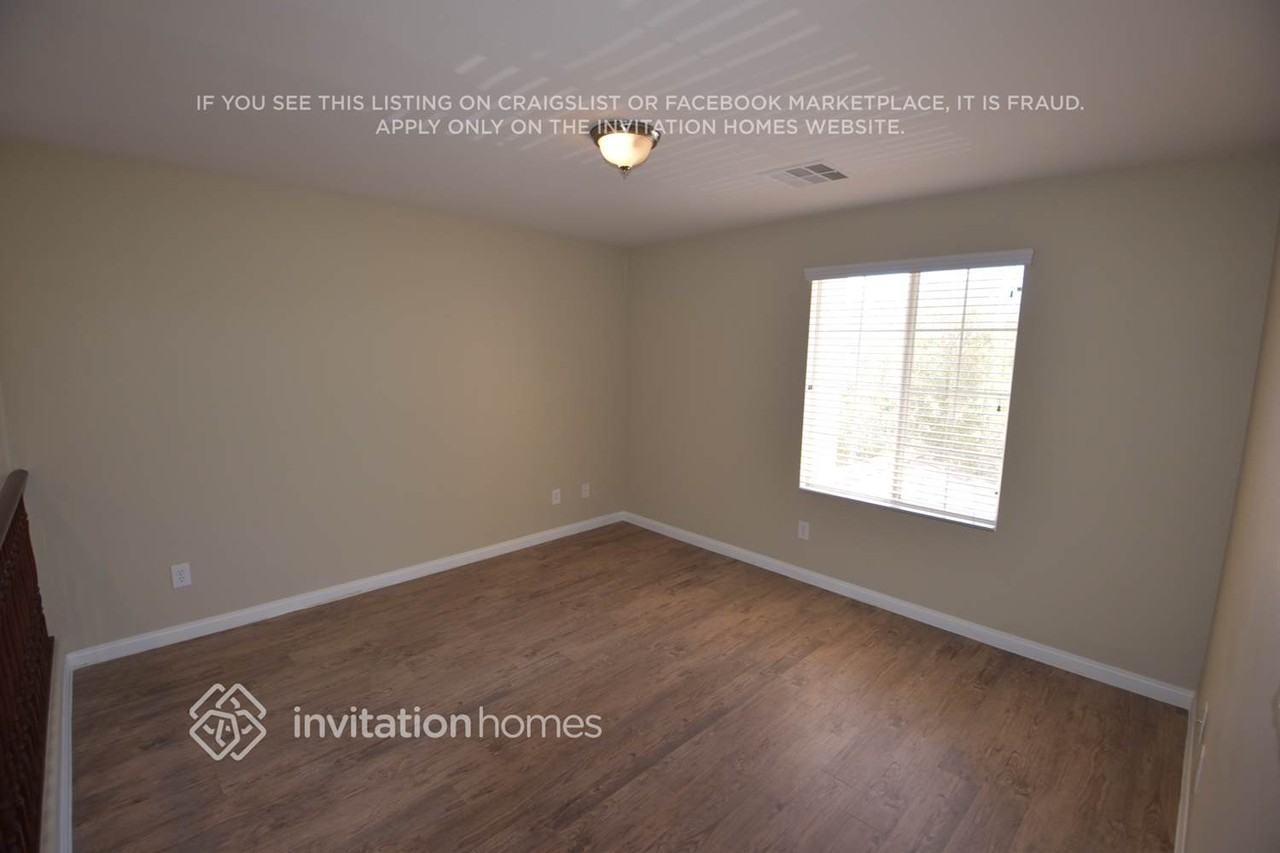 7962 Valladolid Ave - Photo 5 of 15