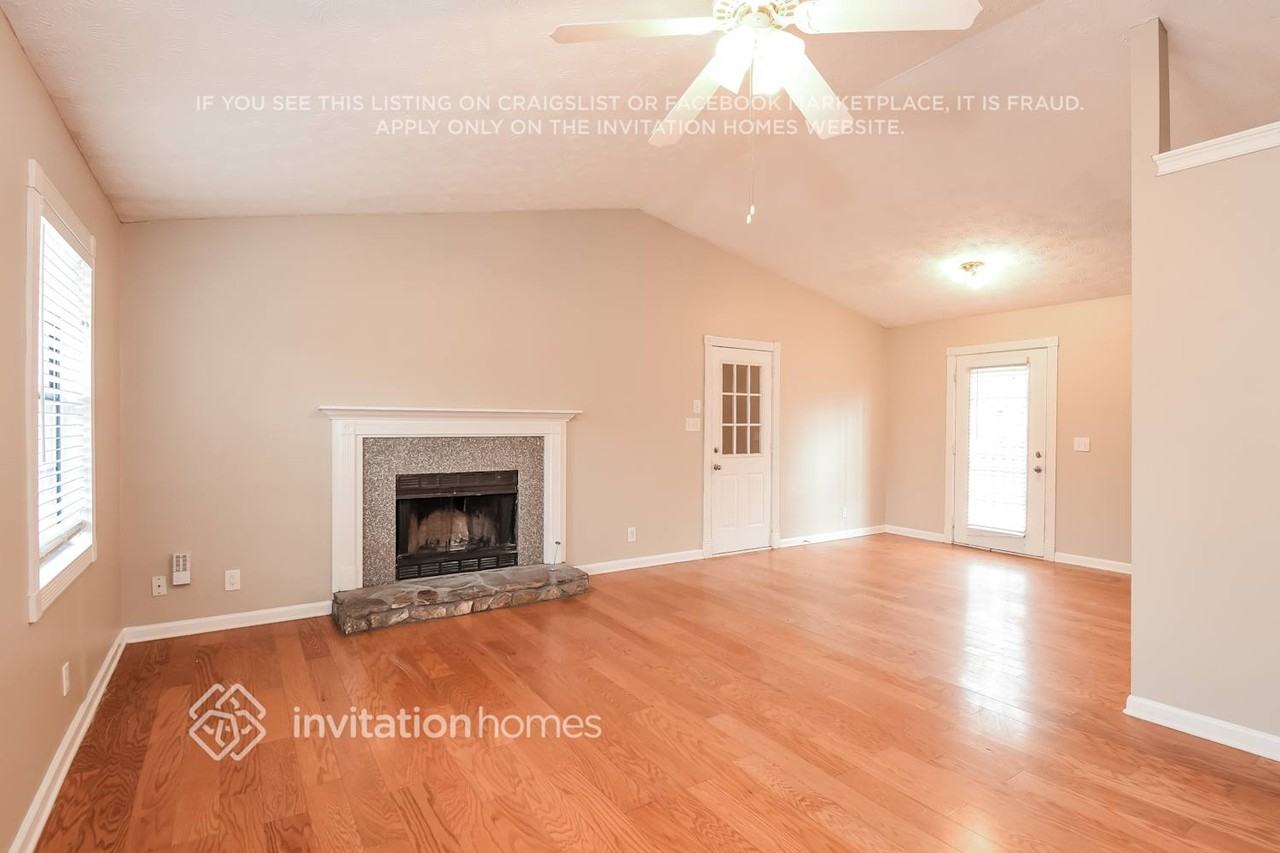 2204 Post Oak Dr - Photo 5 of 19