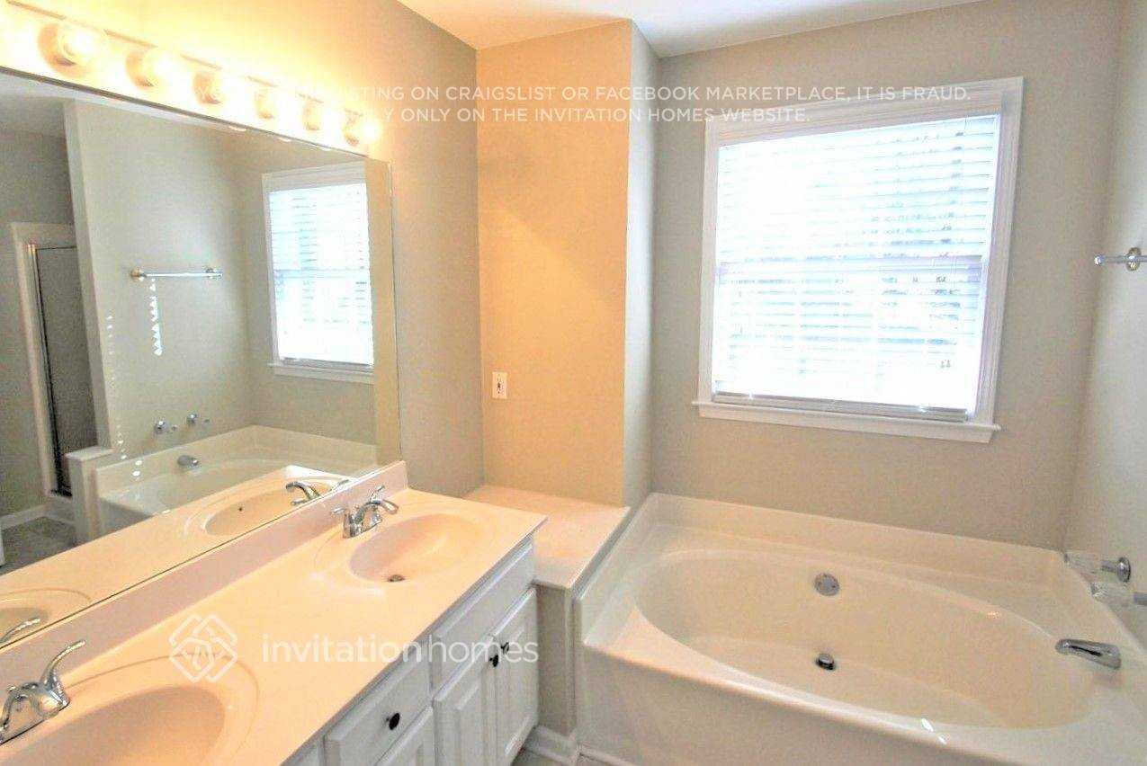 4000 Bent Willow Ln - Photo 6 of 9