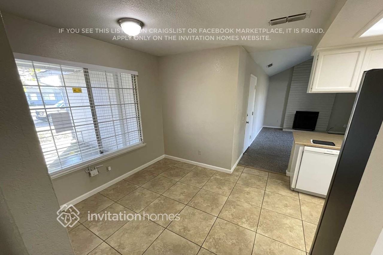 18 Dempster Ct - Photo 5 of 15