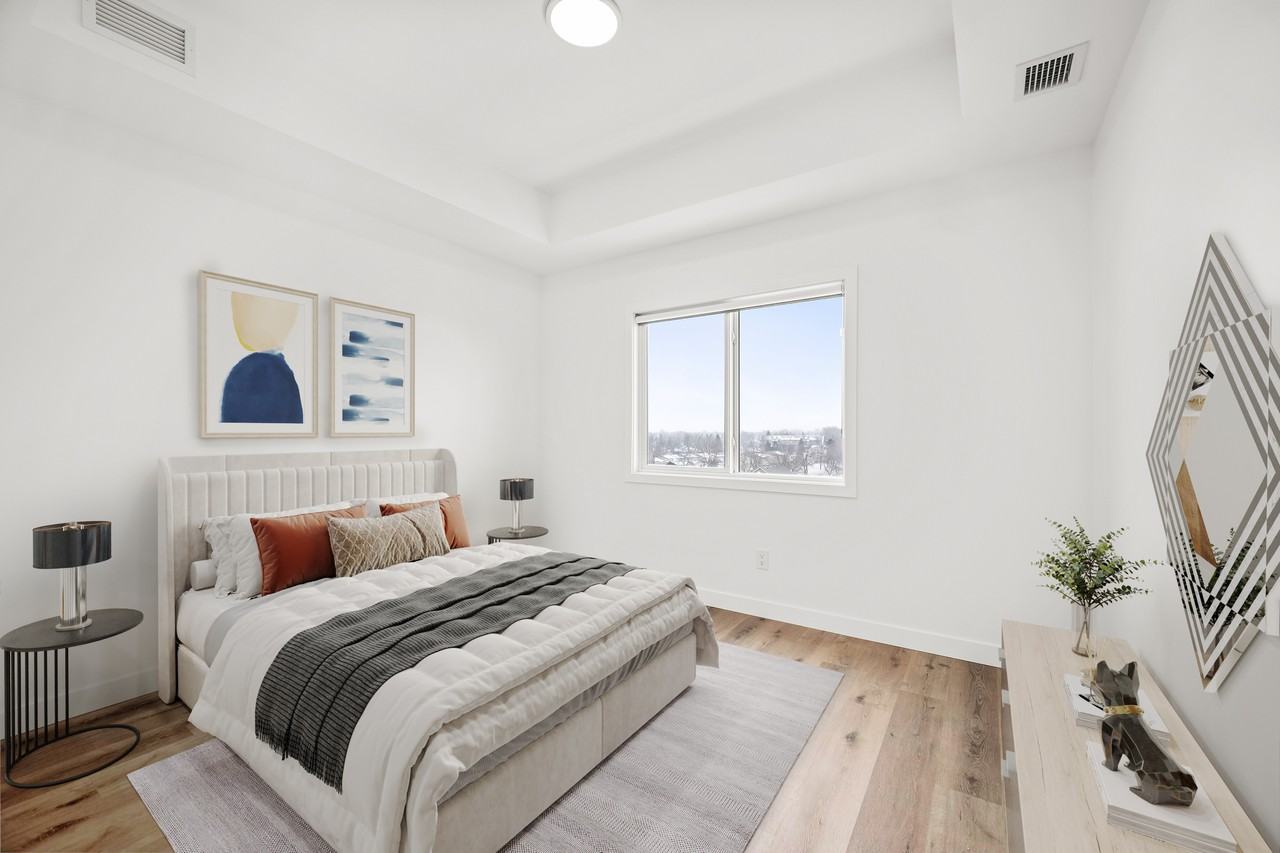 1800 Leila Avenue - Photo 4 of 20