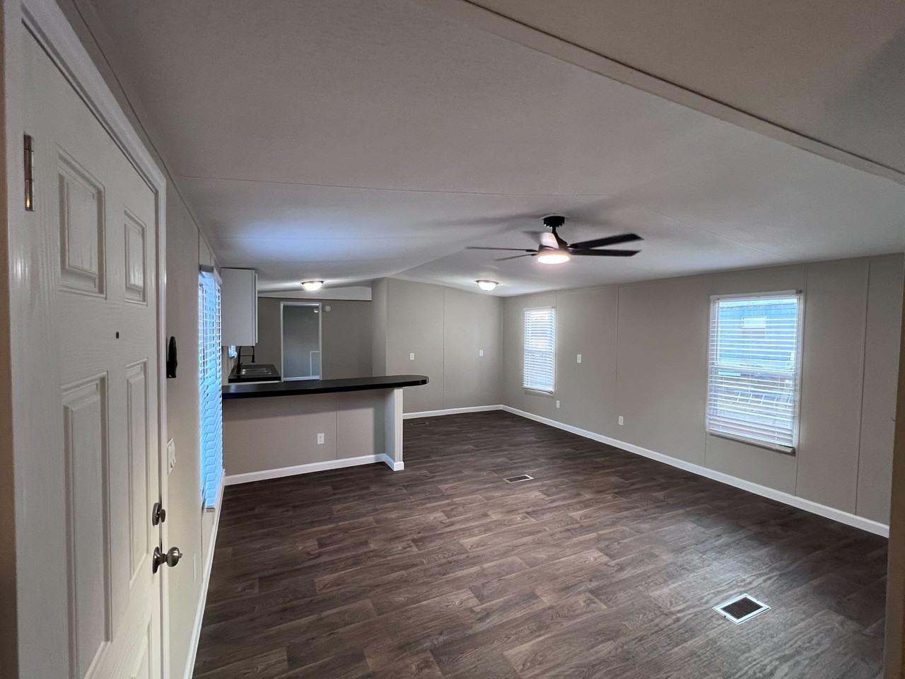 215 Comanche Trl #215 - Photo 2 of 28